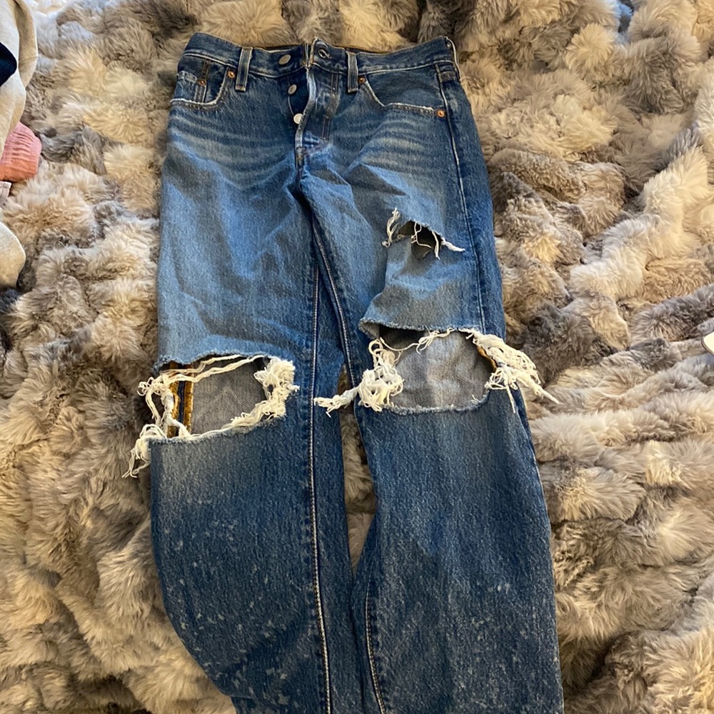 levi’s 501 ripped jeans